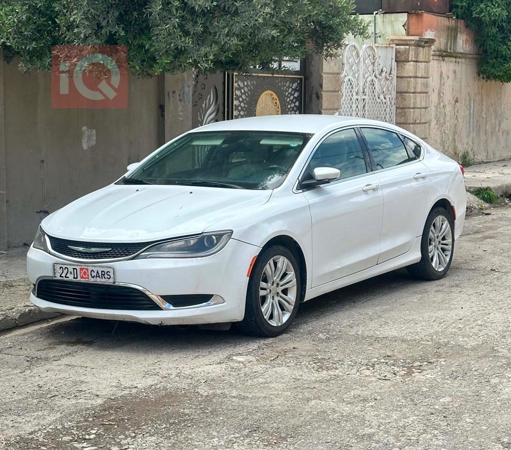 كرايسلر 200